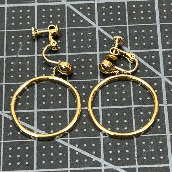 Napier Jewelry - Napier Gold Tone Round Drop Hoop Screw Back‎ Clip On Earrings Never Worn